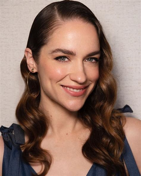 melanie scrofano|Melanie Scrofano biografia